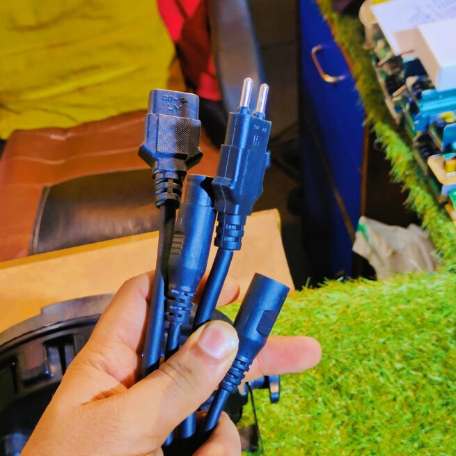 Sbl 4WX60 ALUMINIUM 4 WIRE LED PAR LIGHT DJ LIGHT AT RS1999