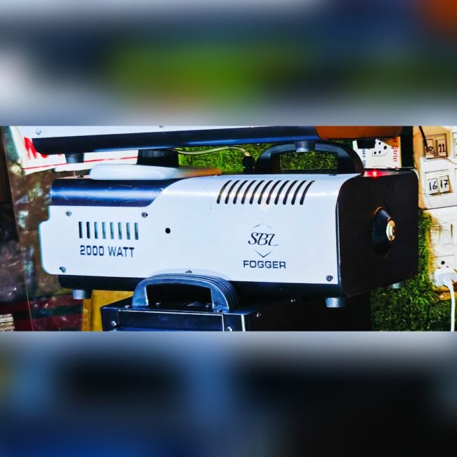 SBL 2000-Watt Portable Fog Machine with WIRELESS Remote Control for Parties, Stage Effects, Weddings, Diwali for Impressive Output (Silver) (Fog Machine)